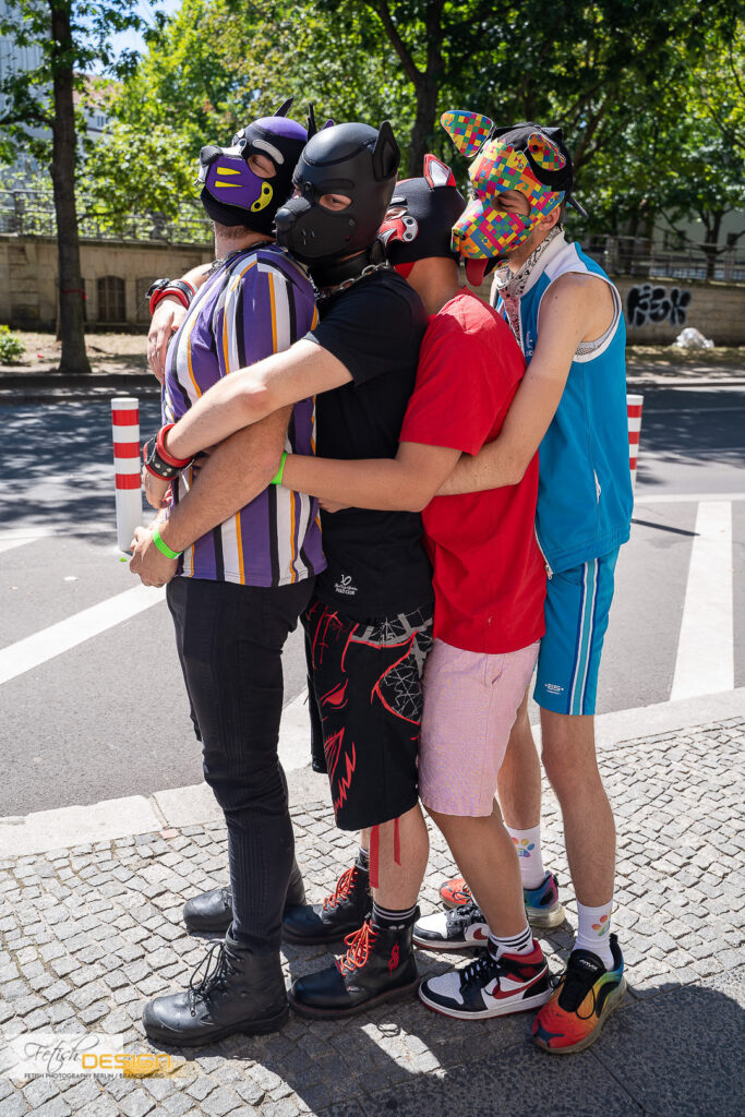 fetish-design-berlin_CSD-Puppy-Brunch-2022-07-24 (35 von 98)