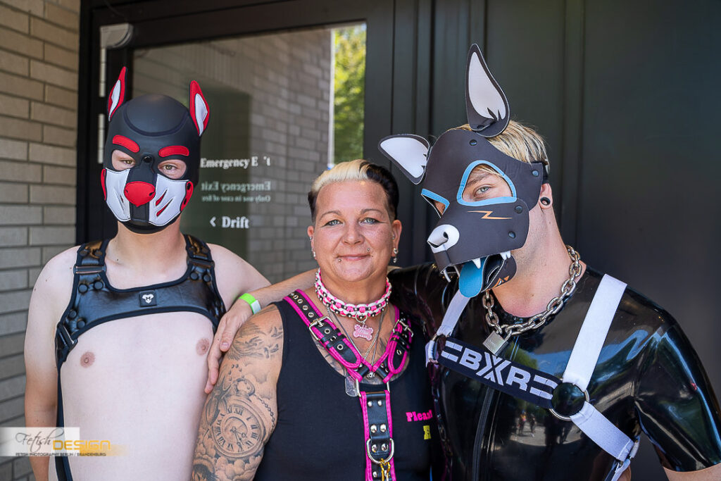 fetish-design-berlin_CSD-Puppy-Brunch-2022-07-24 (50 von 98)