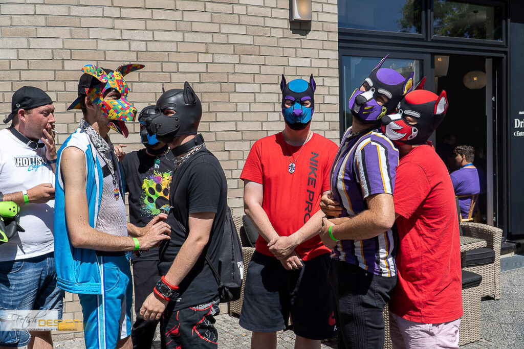 fetish-design-berlin_CSD-Puppy-Brunch-2022-07-24 (58 von 98)
