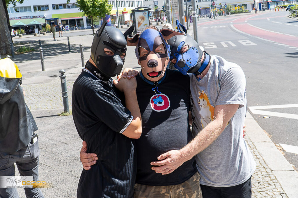 fetish-design-berlin_CSD-Puppy-Brunch-2022-07-24 (63 von 98)