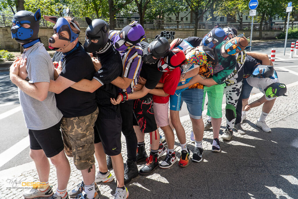 fetish-design-berlin_CSD-Puppy-Brunch-2022-07-24 (74 von 98)