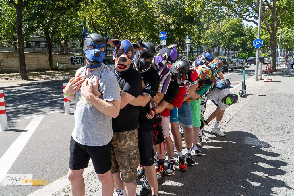 fetish-design-berlin_CSD-Puppy-Brunch-2022-07-24 (75 von 98)