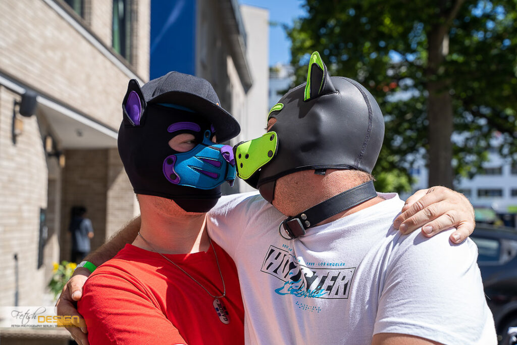 fetish-design-berlin_CSD-Puppy-Brunch-2022-07-24 (87 von 98)