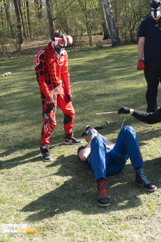 fetish-design-berlin_PlayAndBark-2022-04-18 (104 von 258)