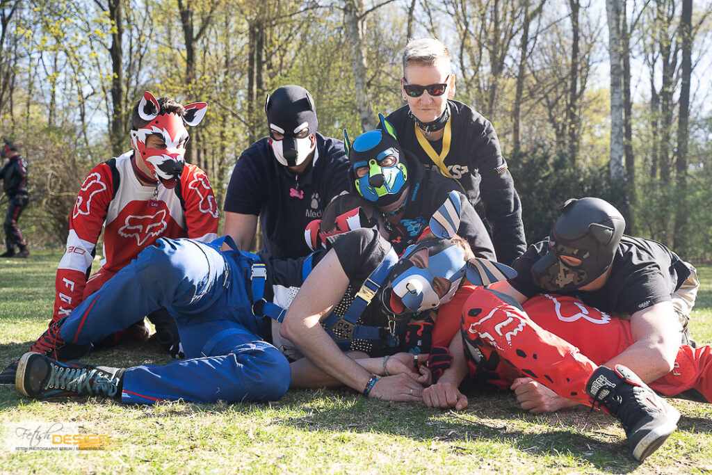 fetish-design-berlin_PlayAndBark-2022-04-18 (228 von 258)