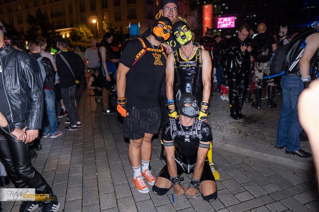 fetish-design-berlin_PuppyWalk-2021-09-10 (200 von 200)